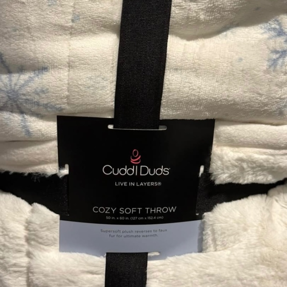 Cuddle Duds Super Soft Plush Throw Blanket